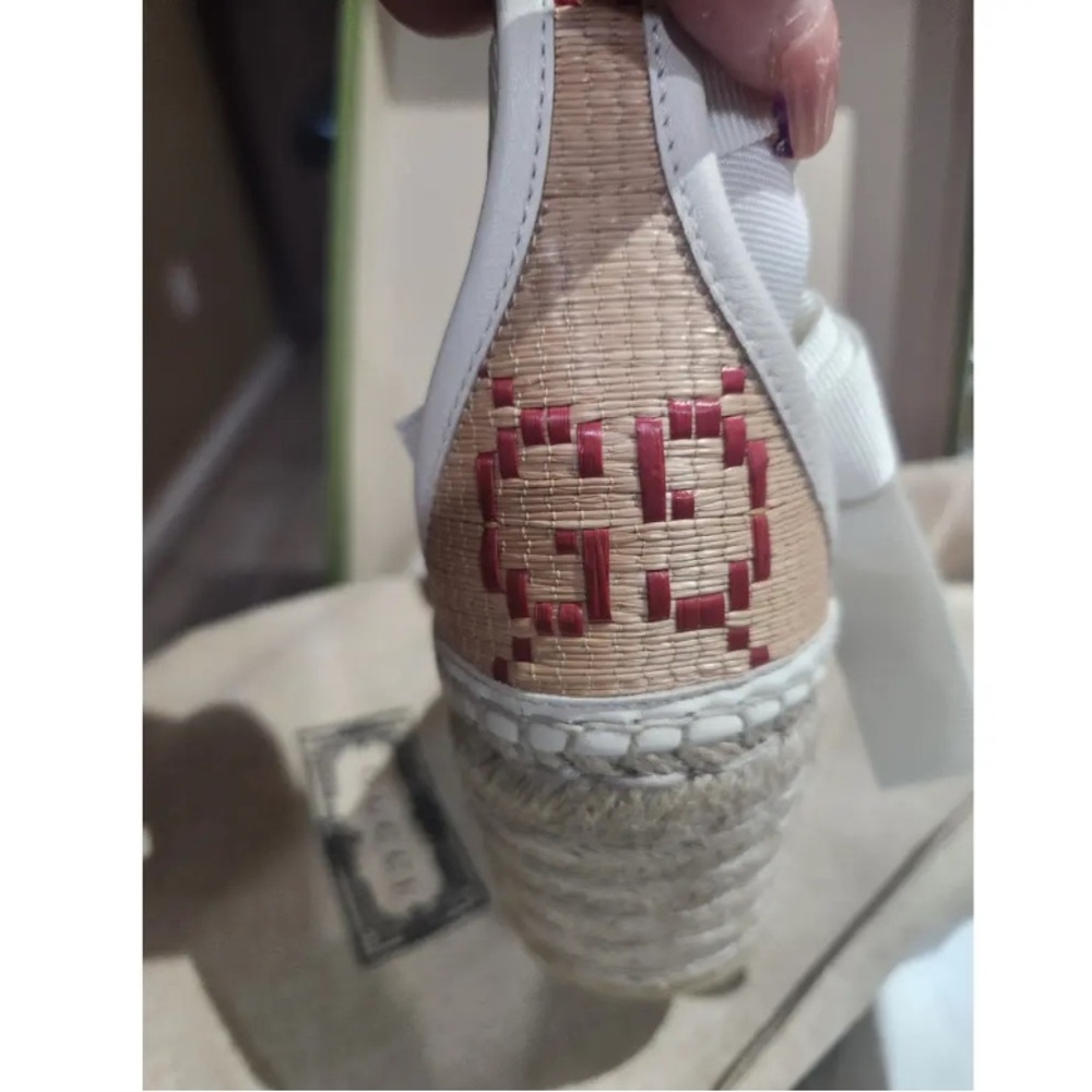Gucci Women's Cloth Espadrilles - White and Tan - Picture 11 of 12